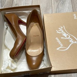 Good condition Christian louboutin heels
